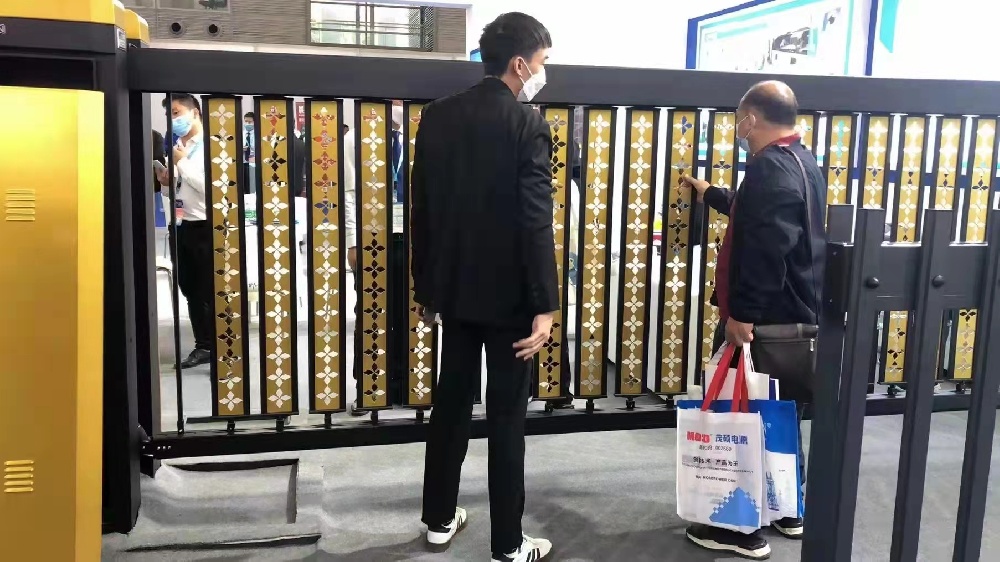 空降柵欄道閘：高效通行，智能管控-馳安科技